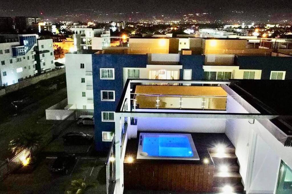 Spectacular Penthouse With Private Jacuzzi Terrace Apartment Santiago De Los Caballeros Exterior photo